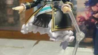 เกี่ยวกับ McQueen ที่กลายเป็น Zeon ด้วย