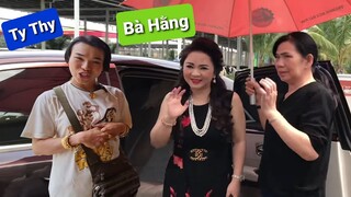 Ty Thy ghé Đại Nam tìm bà Nguyễn Phương Hằng - Ẩm thực Cha Rồng gỏi đu đủ