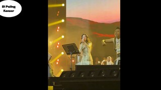 Bener bener gak bakal moveon dari perform @Nancy Ajram di Sidi Ya Sidi ini tuhh