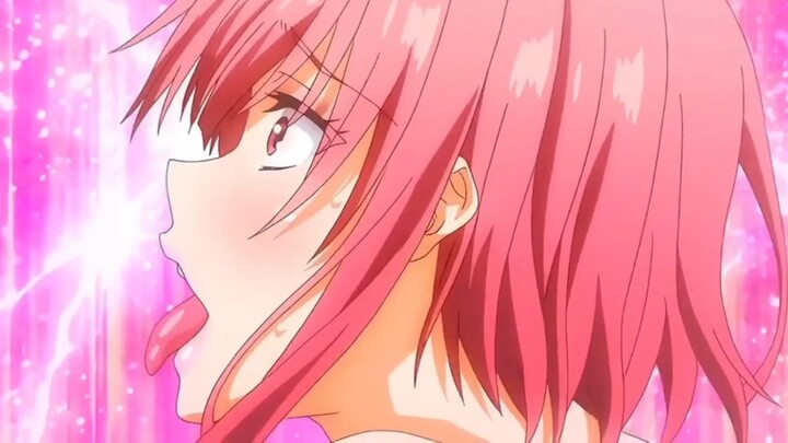 The pink fur looks so good!