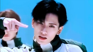 Give Kobayashi Shuichi another 10 cm, and he could charm the entire world (though he's already incre