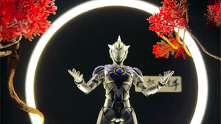 จอแสดงผล Ultraman Regedo ที่ปรับแต่งเอง