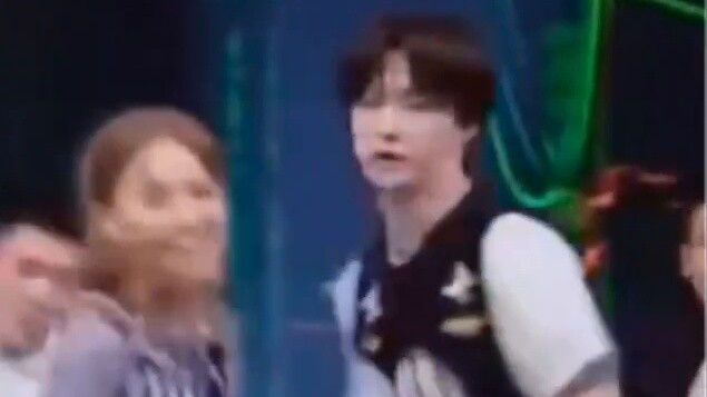 [Zhang Yixing] "Girl Group Dance" Focus! It feels like the dance of nobody back then!