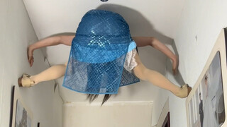 Đừng nói sườn xám không dùng để mặc hàng ngày. Thực ra, tổ tiên chúng ta đã biết mở hai lỗ trên sườn