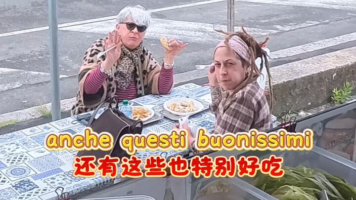 Daily life of setting up a stall to sell Chinese food in Italy—today the wind is really strong.