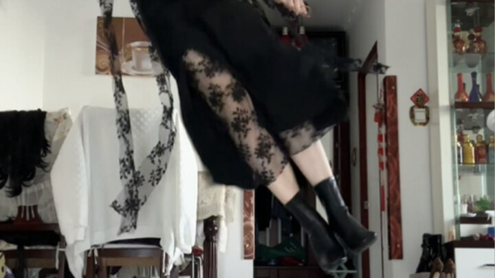 Ketika sepatu hak tinggi bertemu dengan pekerjaan rumah