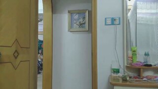 臭  气  弹