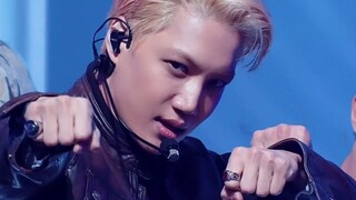 金钟仁最新Solo曲Rover首打歌舞台