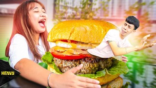 Thử Làm Món Hamburger Kinh Dị Nhất Thế Giới !!! | Món Ăn Nhân Phẩm | HEAVY