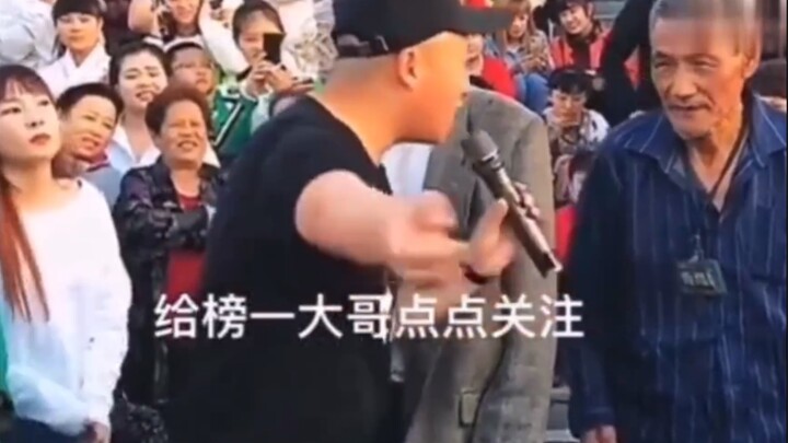 Sang Pemberi Donasi Terbesar Meninggal di Tempat