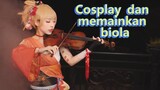 Cosplay dan memainkan biola