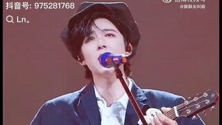 Liu Yuning's concert @Shanghai, day 2 * Song : 走马 Zou Ma