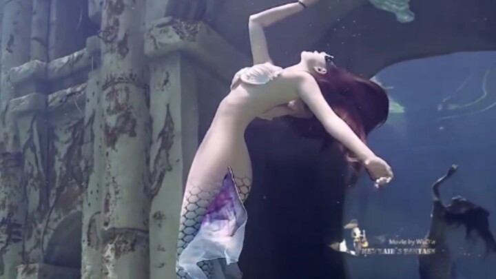 【No. 215: Li Piaoliang -】Underwater model, mermaid beauty. — A project to collect all the gorgeous g