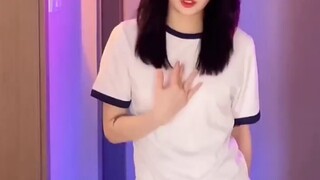 This sexy dance is so explosive.