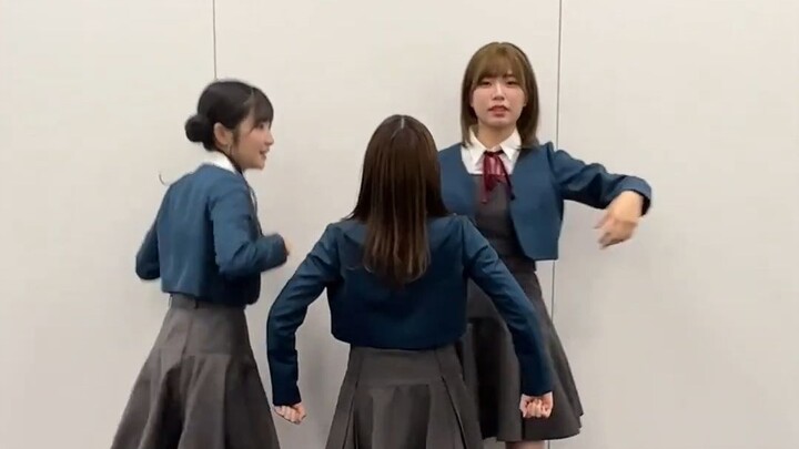 MIRACLE เรื่องราวใหม่ วิดีโอการเต้น (?)-อิทาสะ โคยูริ, ลิยู, มิซากิ นากาโกะ