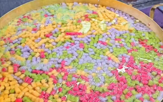 Colorful Thai Sticky Rice Snacks