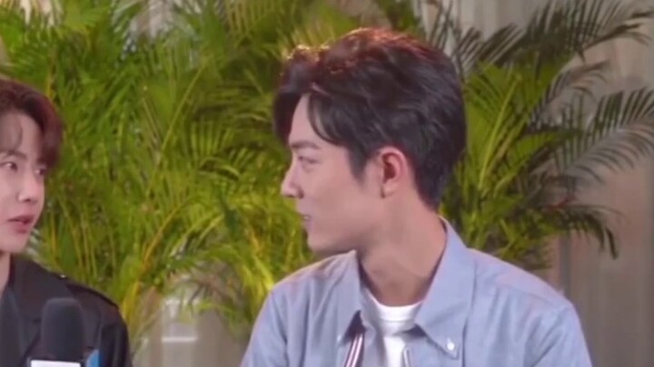 [Bojun Yixiao] บล็อกท้องดำออนไลน์เกี่ยวกับวิธีที่ Wang Yebo หลอกพี่ชายของเขาเพื่อที่จะตกหลุมรักเขา