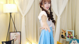 【HaNi Nine】If a boy acts cute toward you, would you kick him?