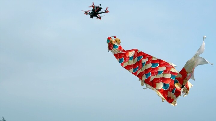 วิดีโอเคลื่อนไหว | เมื่อโดรนโคจรมาพบกับ “การแสดงมังกร” แม้แต่รายการ “ก้าวสู่โลกวิทยาศาสตร์” ก็ยังต้อ