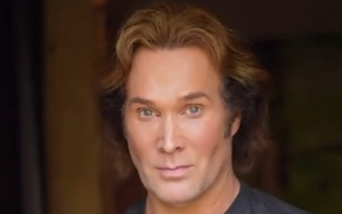 Bạn sẽ như thế nào trước mặt bố mẹ?