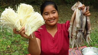 Yummy Cooking Steamed big Squid with Mushrooms recipe & Cooking Life