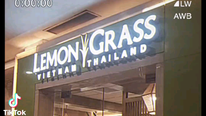 Food Hopping! First stop: Lemon Grass