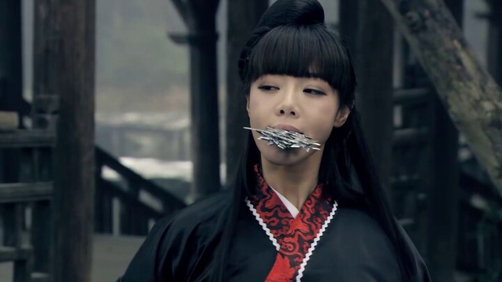 Tang Youyou hilariously performed a 100% catching of darts with her mouth. If I catch it with my han