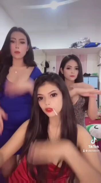 wanita cantik abad ini