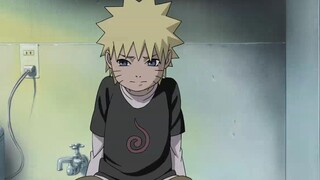 Dengan suara tenggelam, Naruto muncul