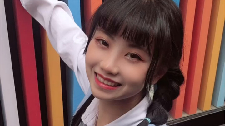 วันนี้ย้ายบ้าน มีเสื้อผ้าอีกสี่กล่อง ใครช่วยยกหน่อยได้ไหม?