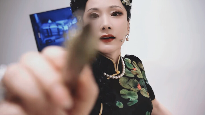 【Hà Sai Phi】Bút ký trên ống kính, cô ấy thật sự rất giỏi～