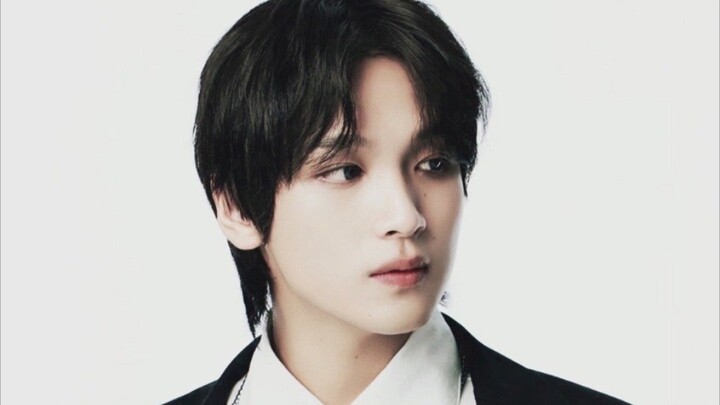 [Li Kaican] Can a man from SM possibly not be handsome?