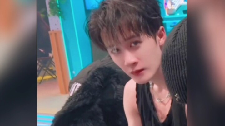 Guru Tan saya yang berkulit putih dan cantik! Tan Kenji yang lucu!