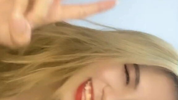 ihhh lucuu bgt mirip mikasa ahahahaha