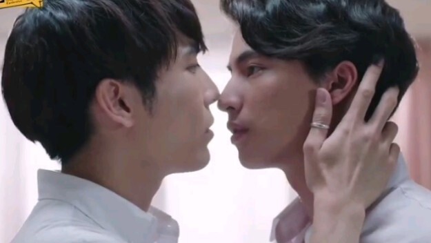 [Sống chung với tình yêu] Aojiao Xiao bị bạn trai trên mạng dụ dỗ, muốn hôn thì cứ đưa cho! ! !
