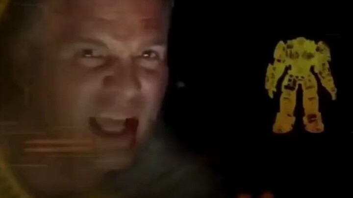 In the original script of Avengers 3, Hulk actually appeared in Infinity War, breaking through the a