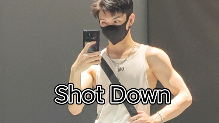 【Shut Down】体育生翻跳