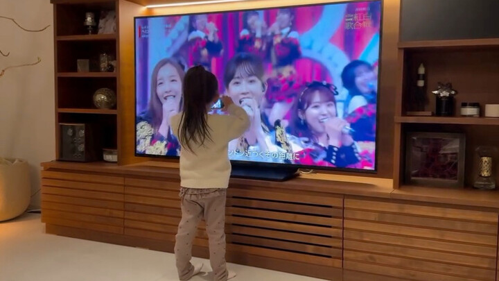 #MyMomIsANewStar# – True Little Tiger – 30th-generation trainee in the making! 📱❤️‍🔥