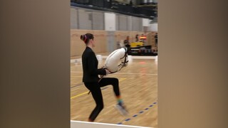 กีฬาที่ดูเหมือนจะง่ายและตลกอย่าง "การกระโดดขี่ม้าแบบสนุกๆ Hobby horsing" แท้จริงแล้วเหนื่อยขนาดนี้เล