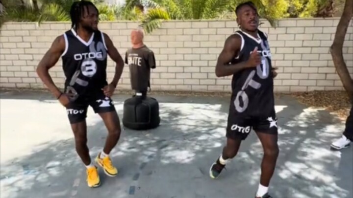 Hiện trạng màn ra mắt của James và Bronny