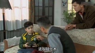 An unintentional move by the grandson unexpectedly helped the grandfather achieve a great feat.