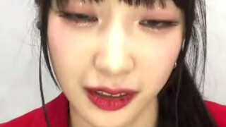 当我和小糊团说我为了参见签售买了80张......这反应我没想到！