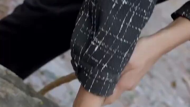 #หนุ่มจนกลับชนบท เจอVIPระบบบังเอิญใช้แล้วรวยแสนล้าน และได้แต่งกับภรรยาCEOสวย.