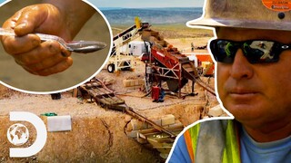 Struggling Mine Was Cleaning By Hand AND Throwing Gold Away | Gold Rush: Freddy Dodge's Mine Rescue