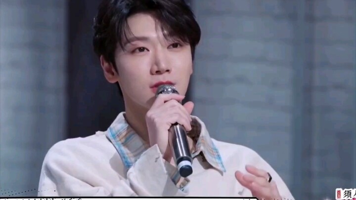 Thì ra động tác nhảy này của Kim Do-young là do Ten dạy.
