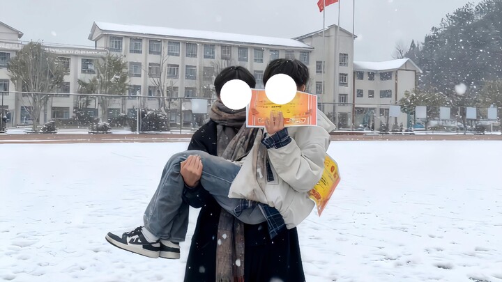 How could my desk mate, whom I raised with my own hands, have no trace of me in them?