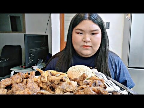 Andaming assignments pero nag-mukbang parin ako