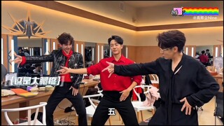 好抽象，王铮亮韦礼安教高卿尘跳舞【披荆斩棘4】