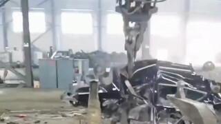 Video pembongkaran mobil