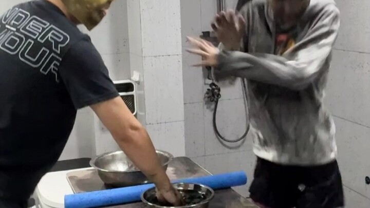 เกมสาดน้ำกลับมาแล้ว!